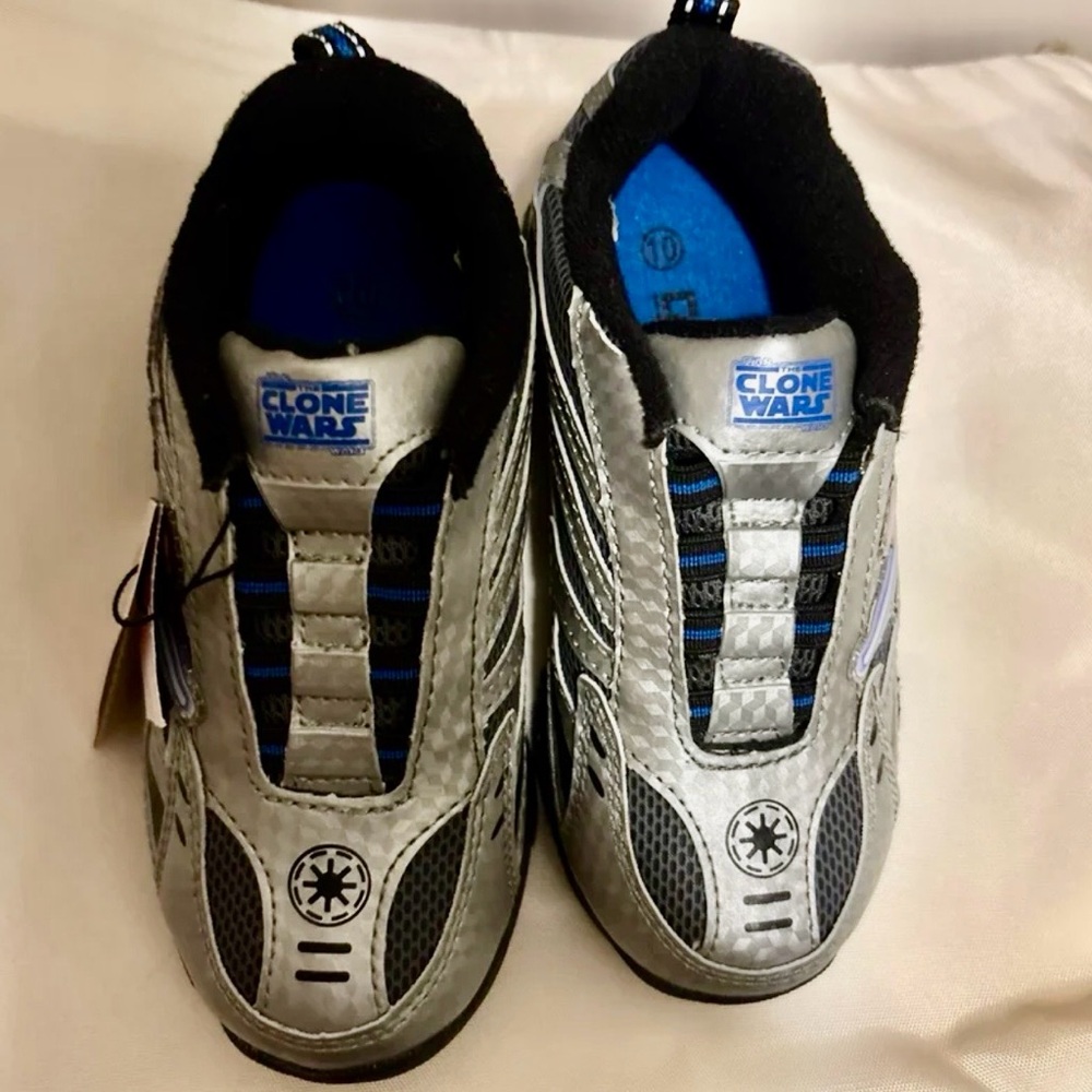 Shoes Star Wars boys new sizes 10.5M or 11.5M flashing lights - Picture 4 of 6